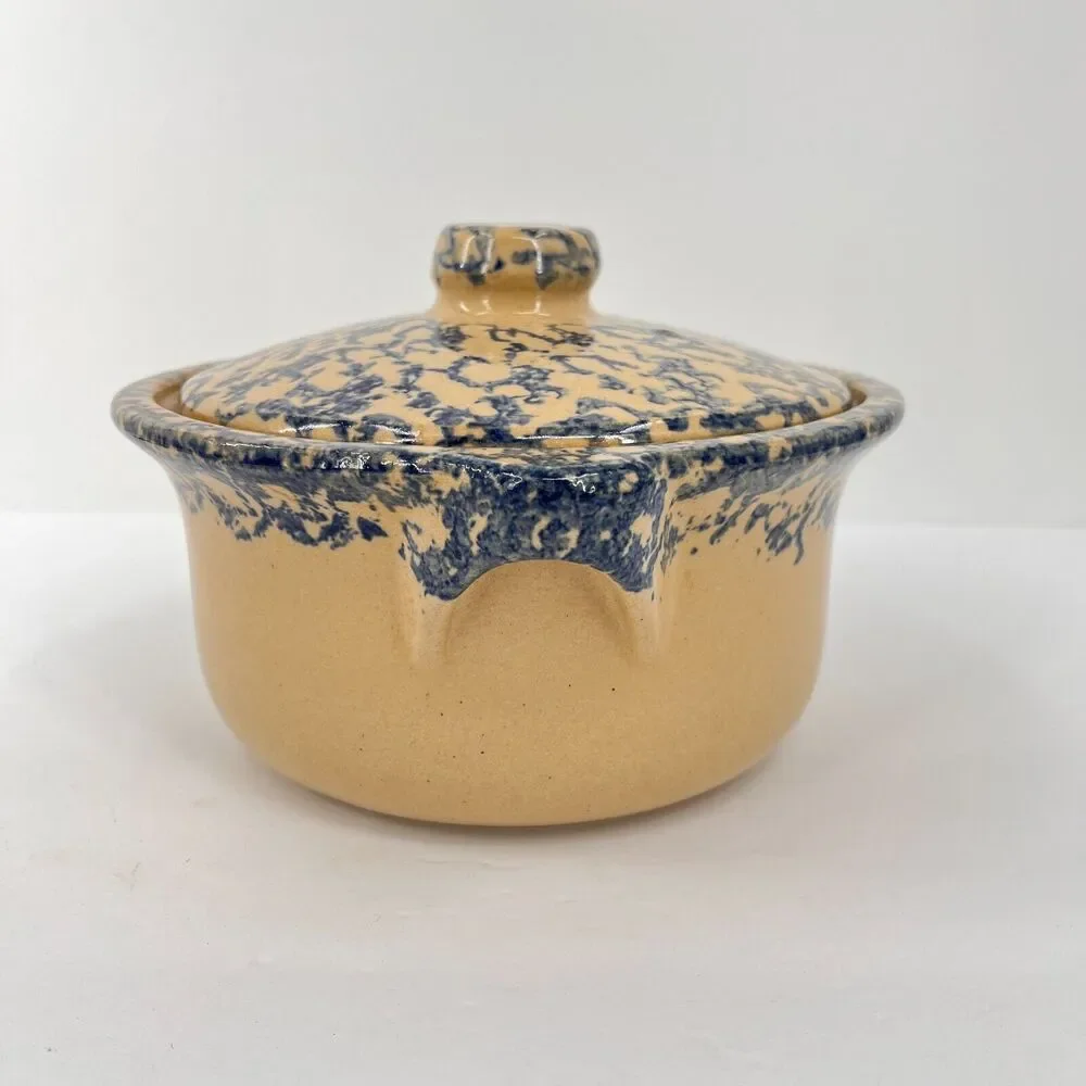 Robinson Ransbottom Roseville Blue Sponge Wheat Bean Pot Casserole Dish Vintage